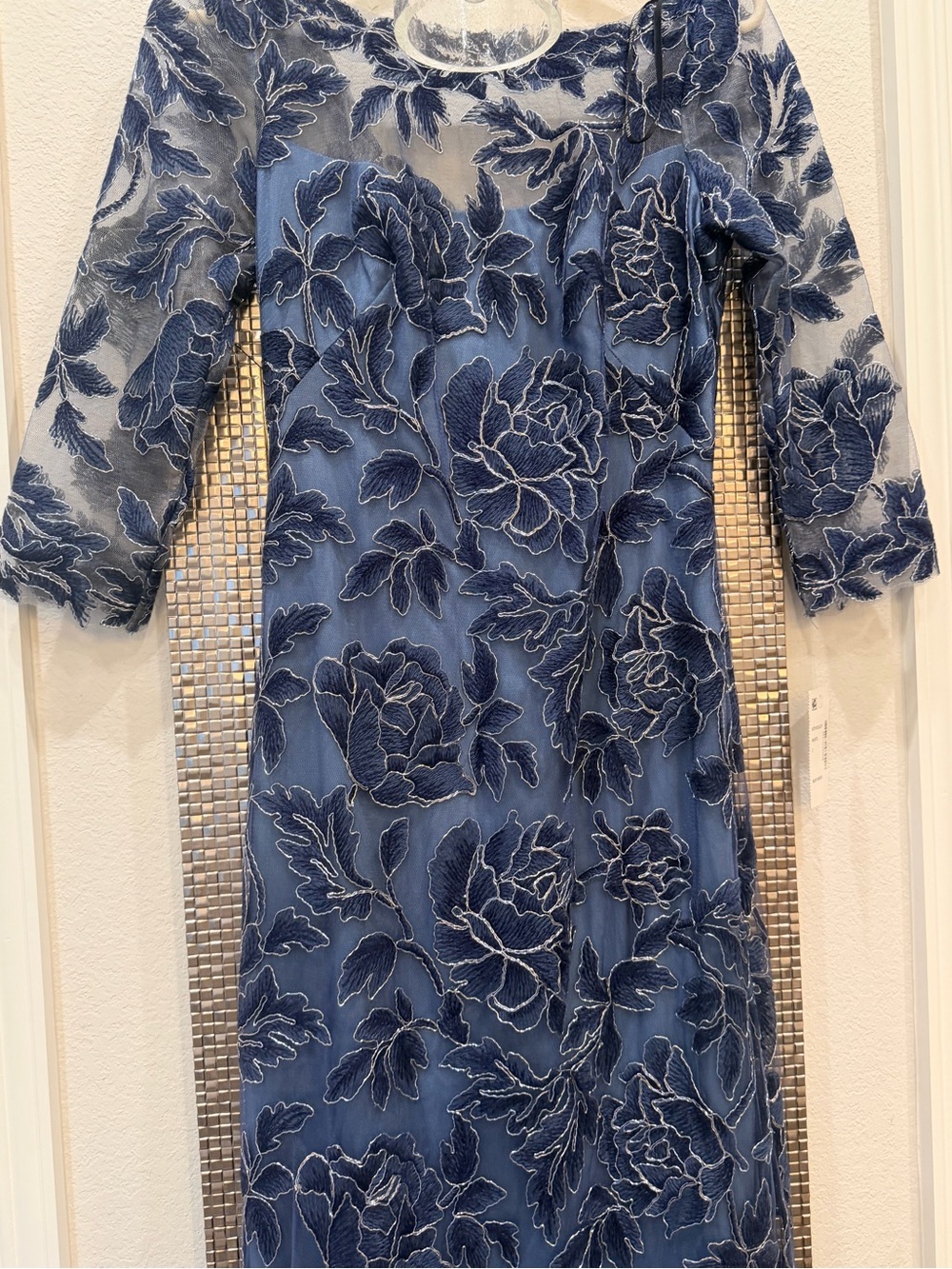 Tadashi shoji Blue Floral Embroidered Dress 2 NWT
